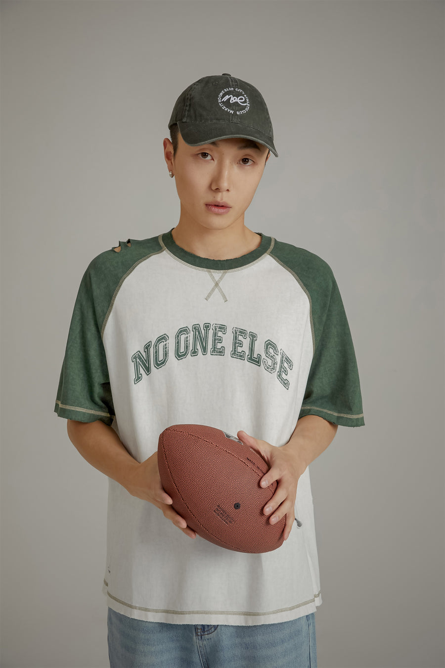 CHUU Noe Basic Two Toned Raglan Color T-Shirt