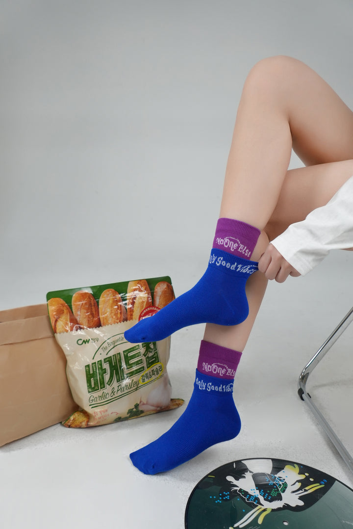 Only Good Vibes Colored Ankle Socks