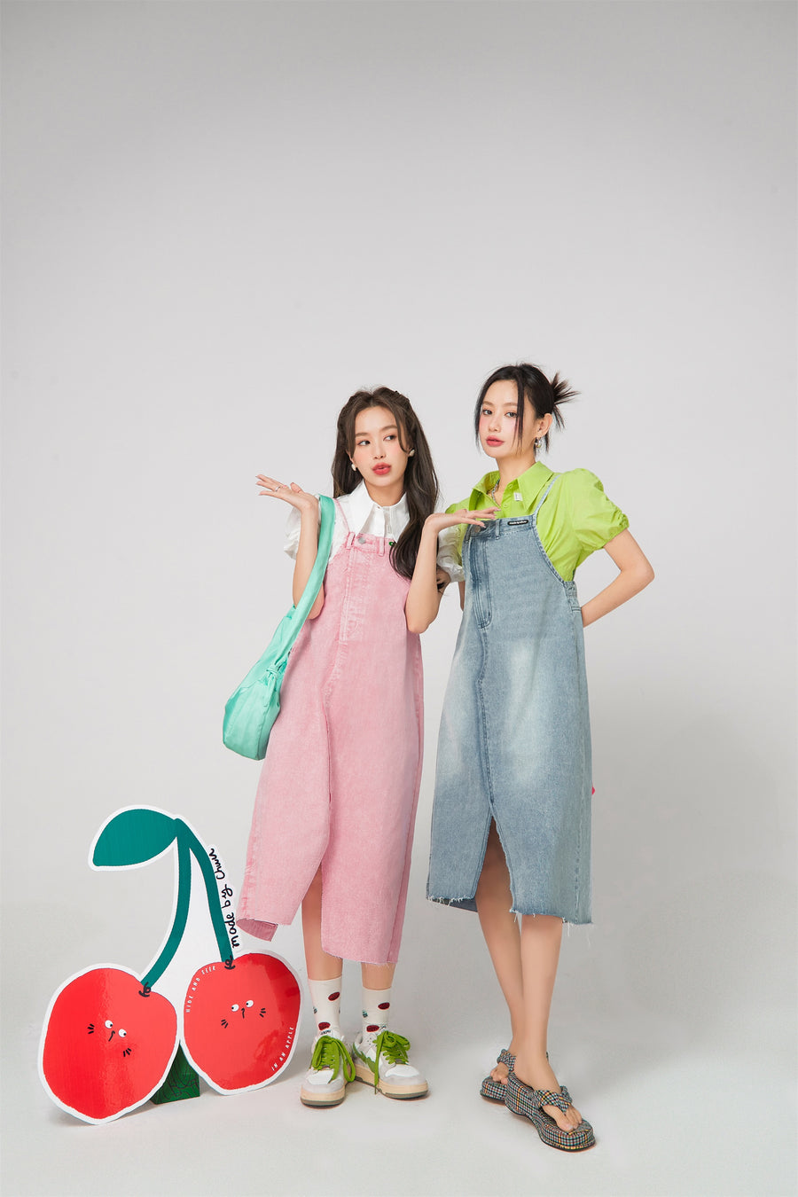 CHUU Temptation To Gossip Overalls Dress