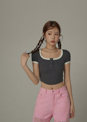 Big U-Neck Cropped T-Shirt