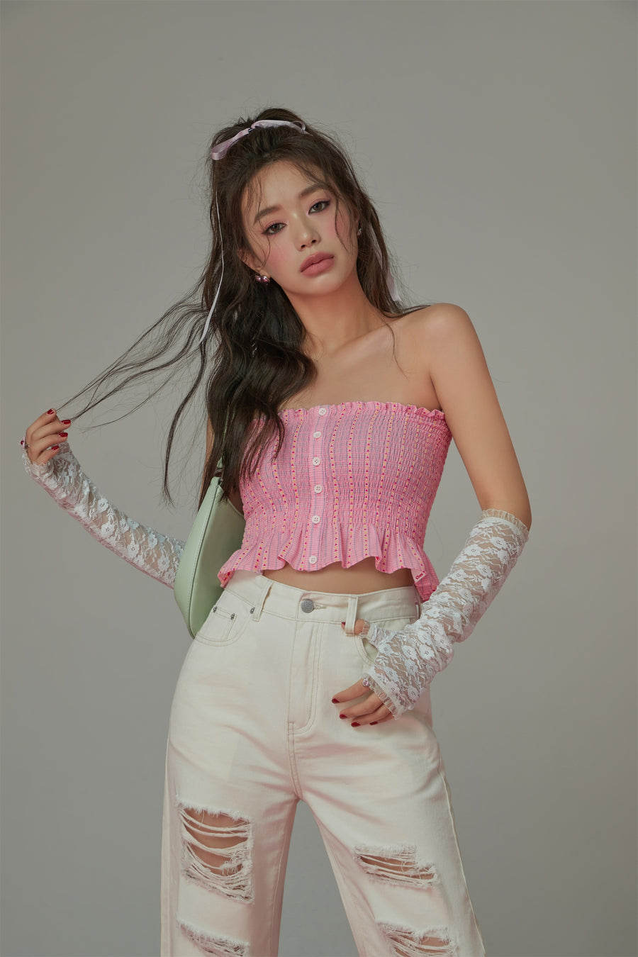 CHUU Heart Ruffle Button Tube Top