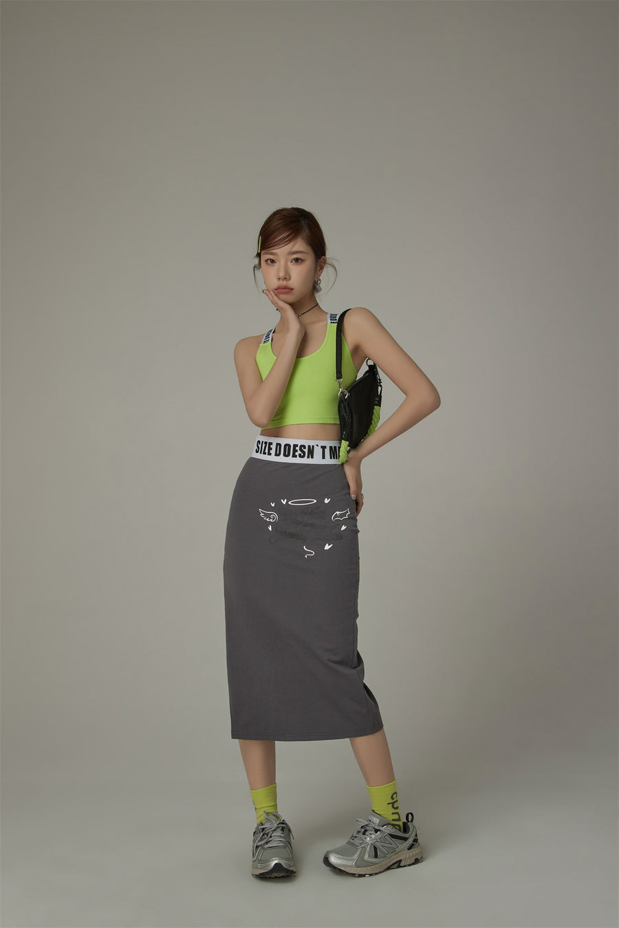 CHUU Unbalanced Split Skirt