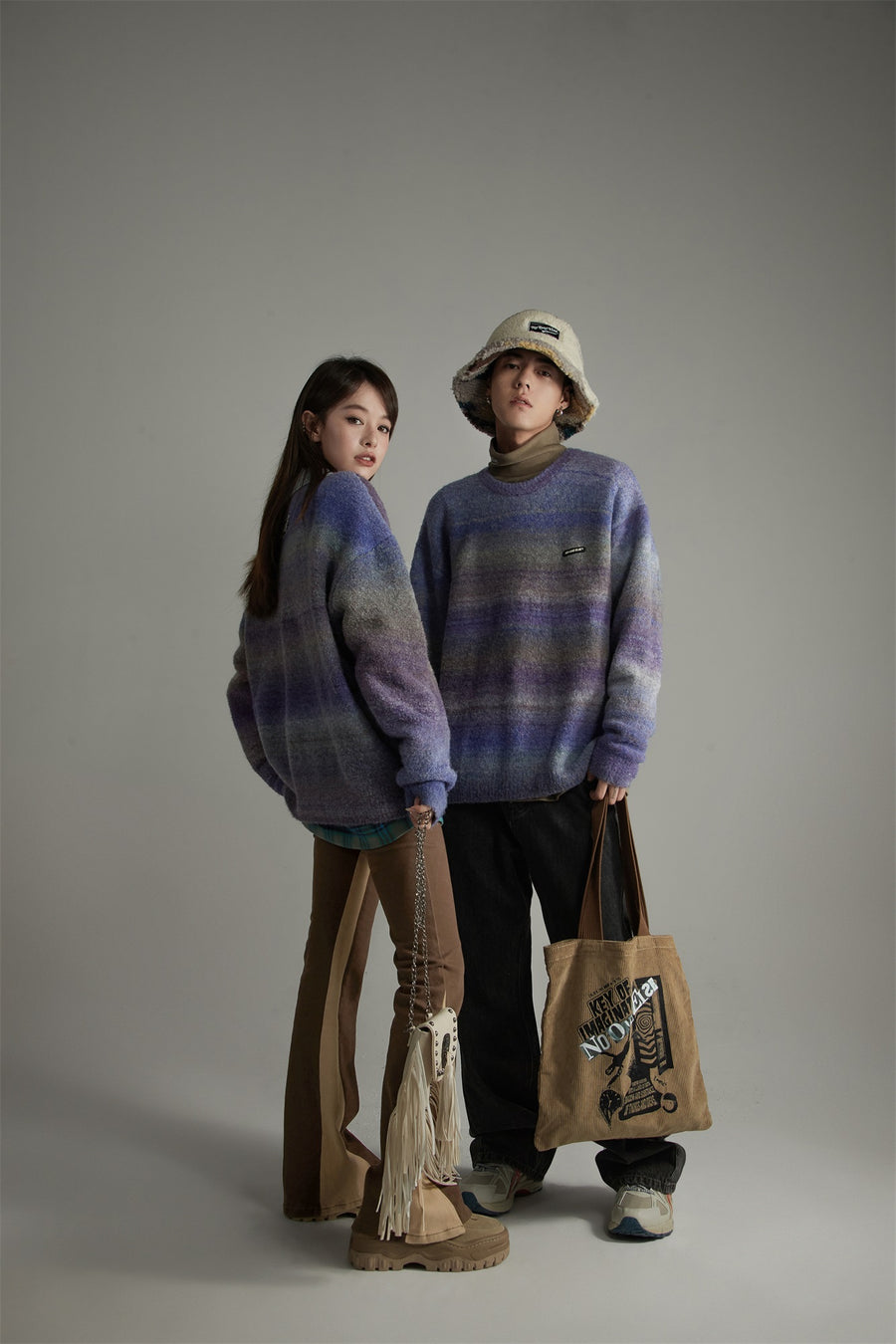 CHUU Gradient Stripe Knit Sweater