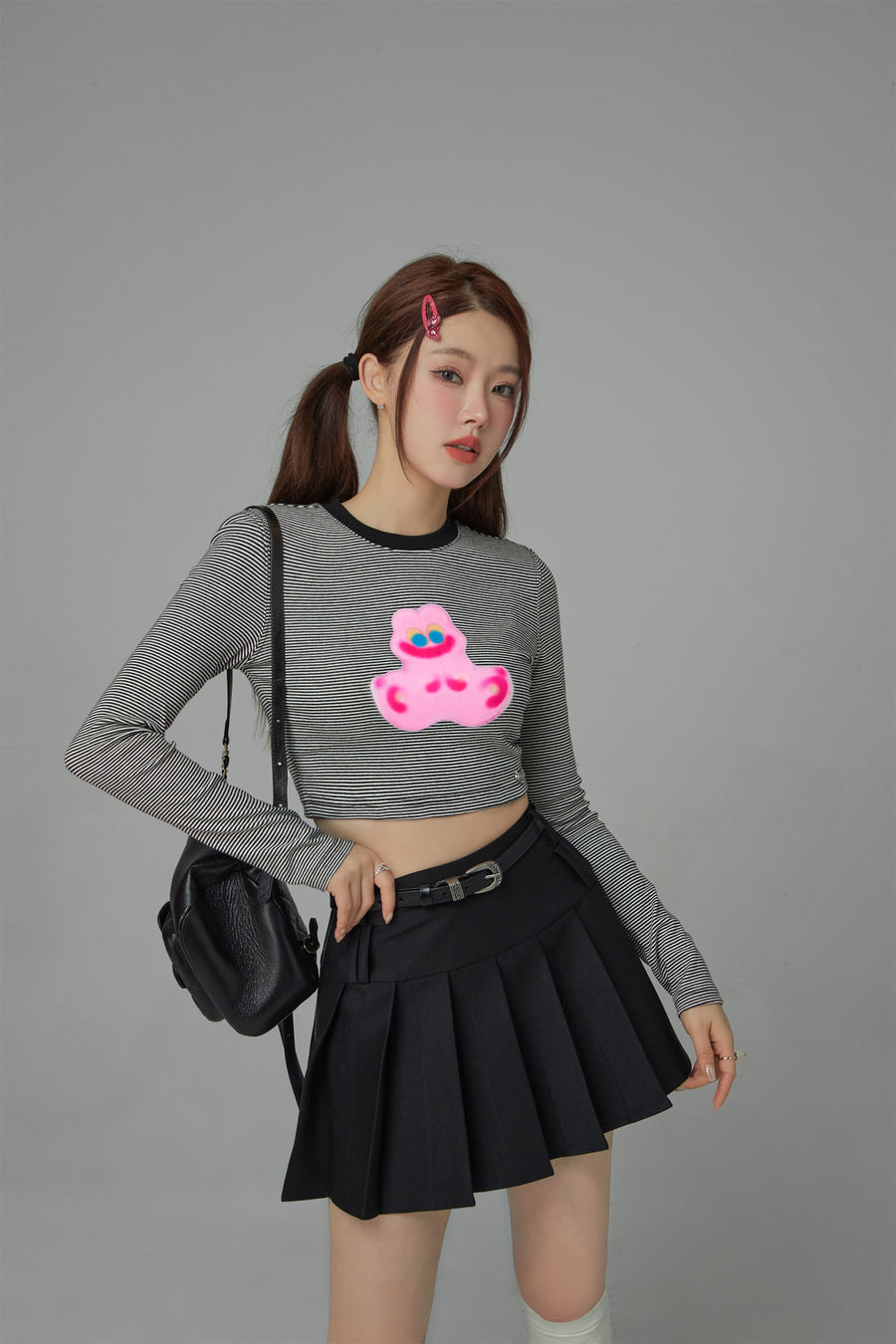 CHUU Funny Rabbit Stripes Long-Sleeved Crop Top