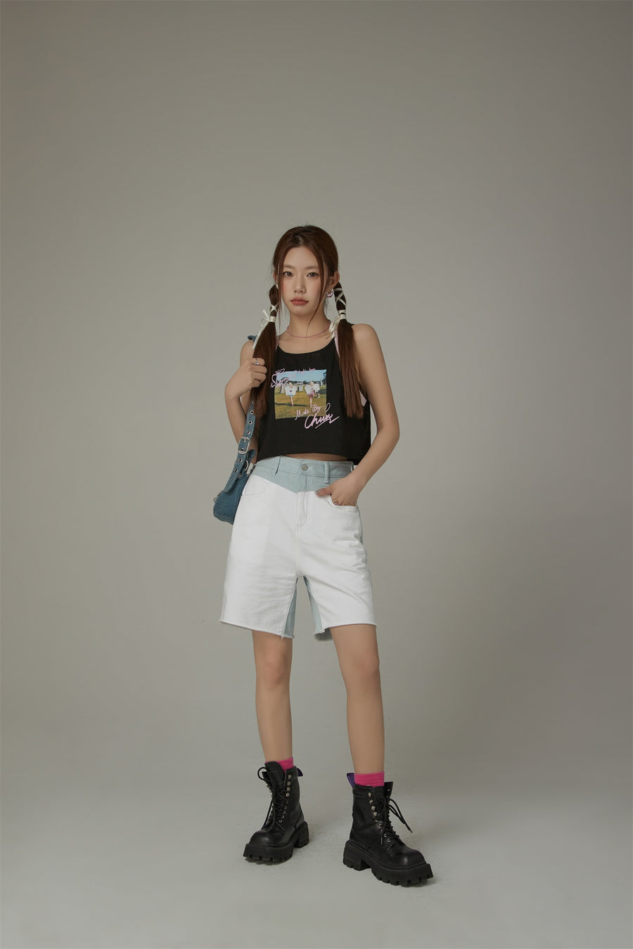 CHUU Contrast Two Toned Wide Shorts