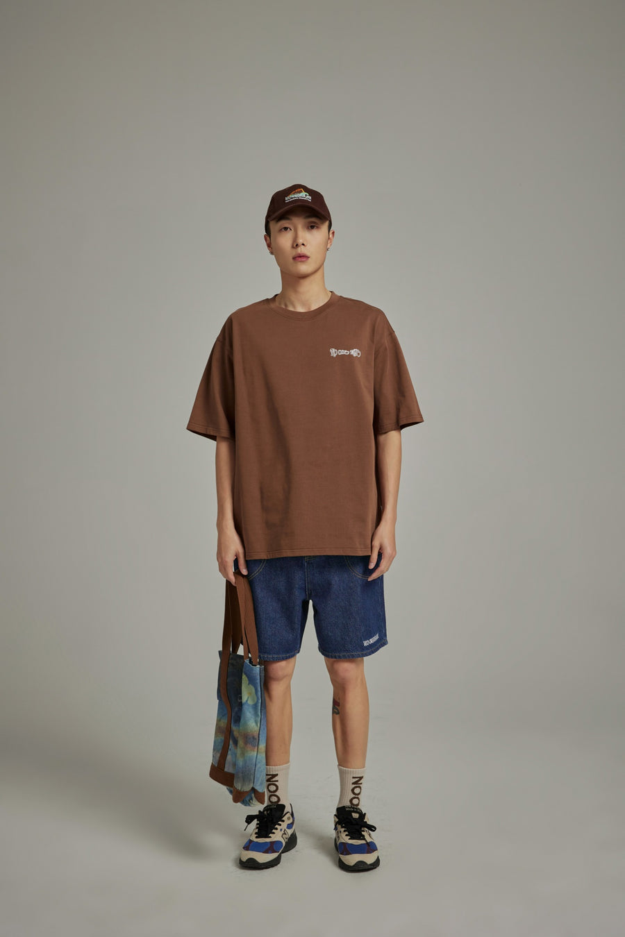 CHUU Goblin Round Neck Short Sleeve T-Shirt