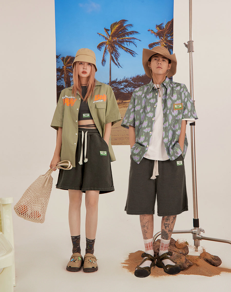 CHUU Simple Logo Bermuda Shorts