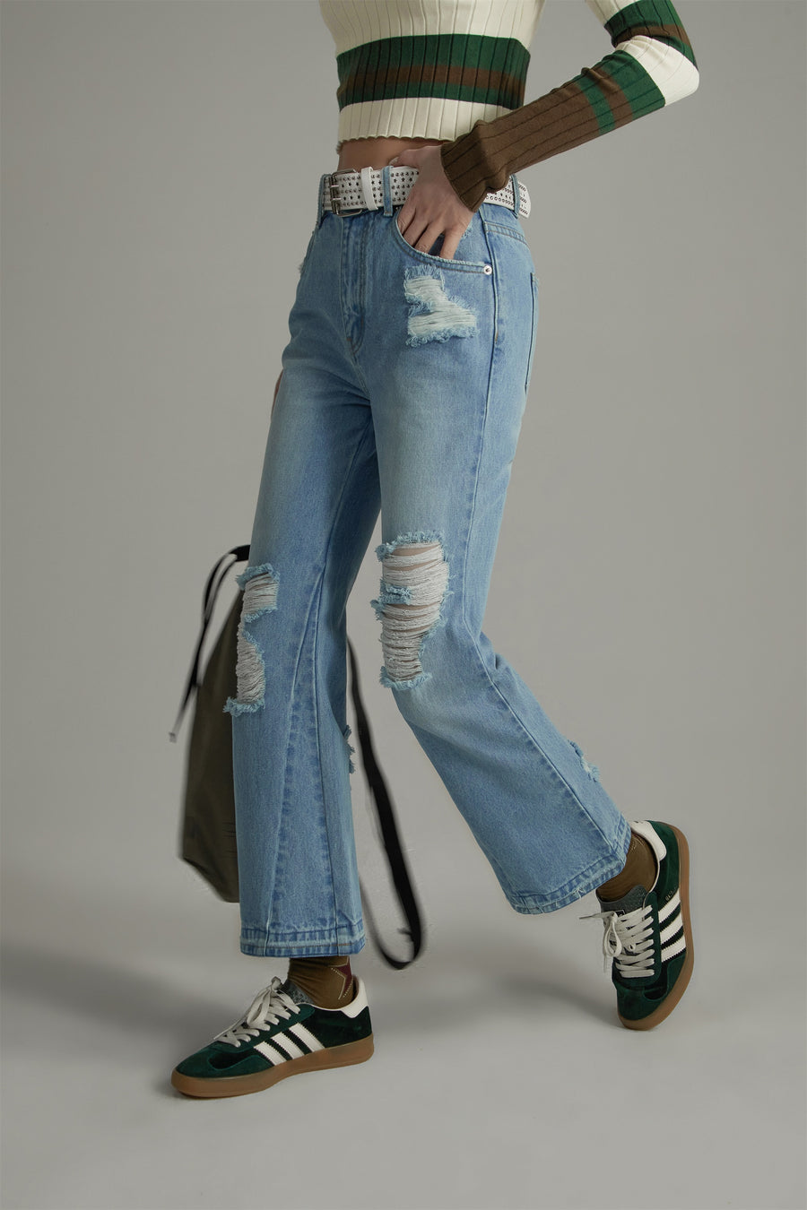 CHUU Ripped Damage Ankle Bootcut Jeans