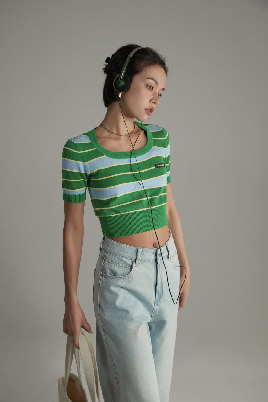 CHUU Striped Cropped Knit Top