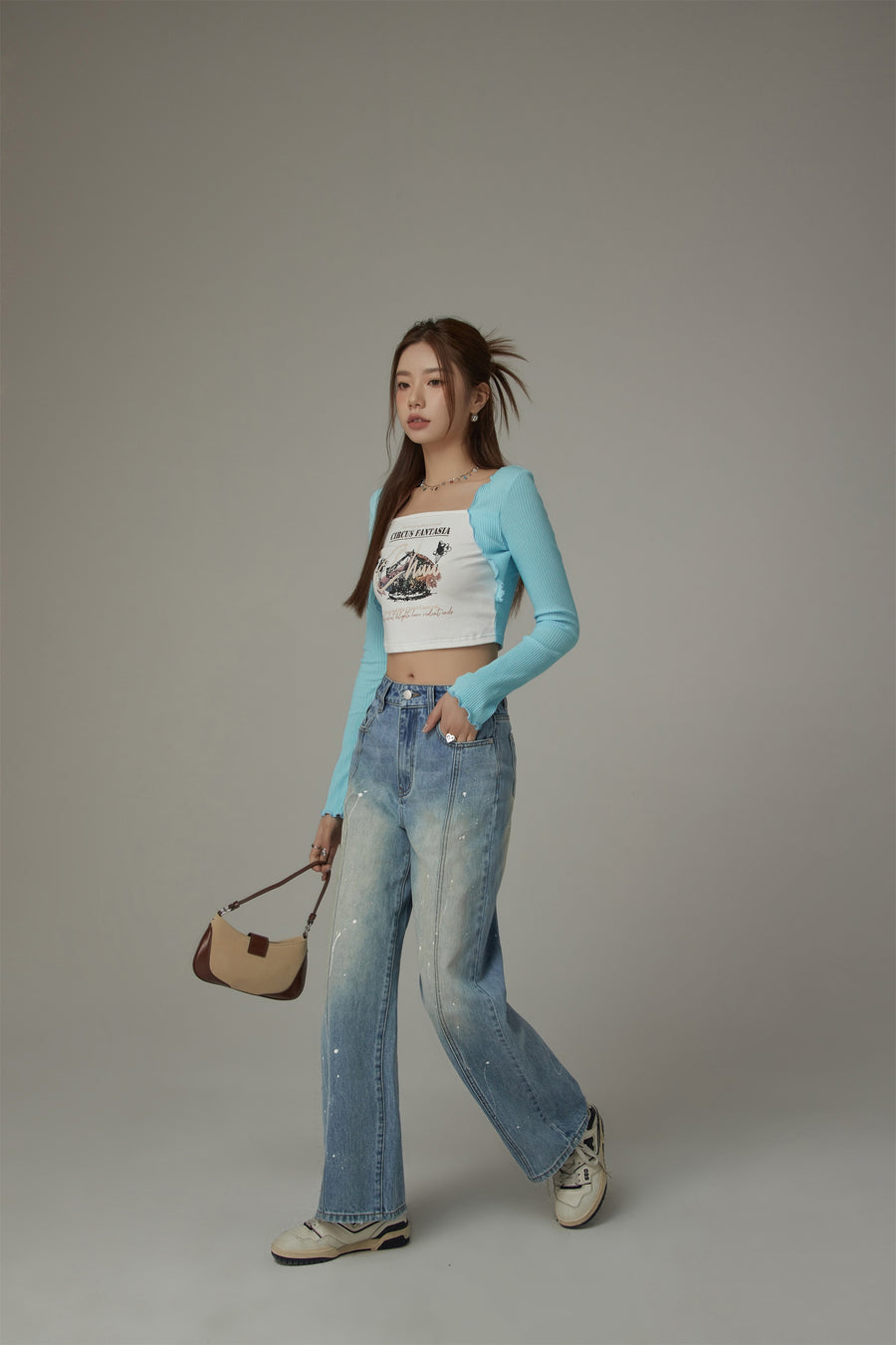 CHUU Wide Washed Denim Jeans