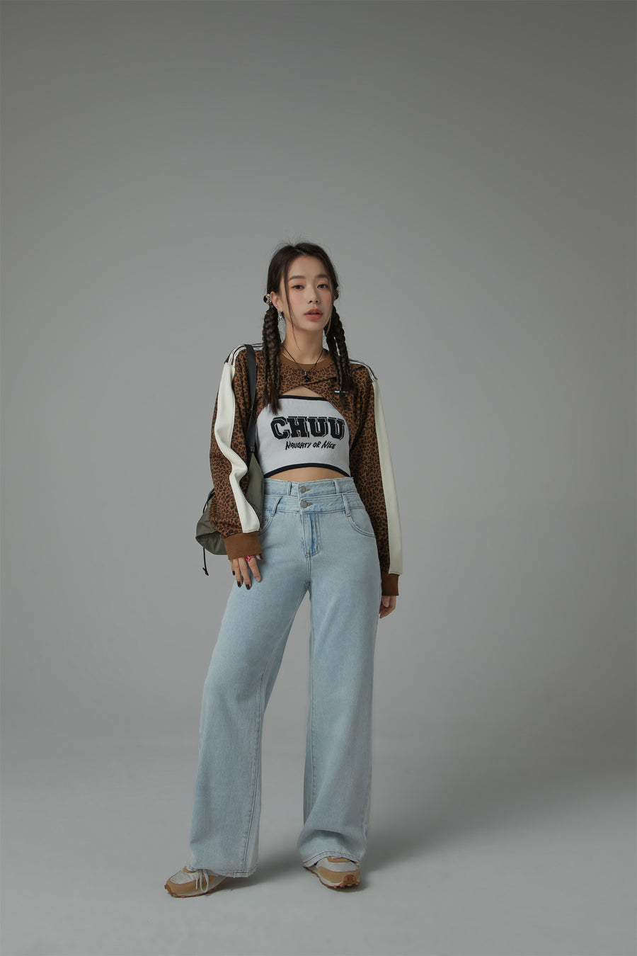 CHUU Diagonal Bolero Sweatshirt
