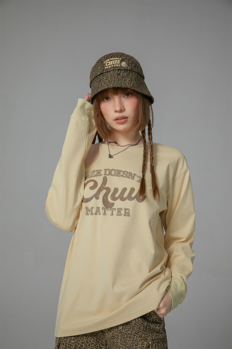 CHUU Leopard Chuu Matter Bucket Hat