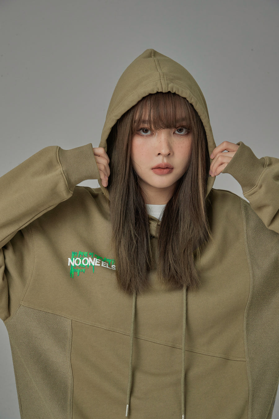 CHUU Catchy Moments Hoodie