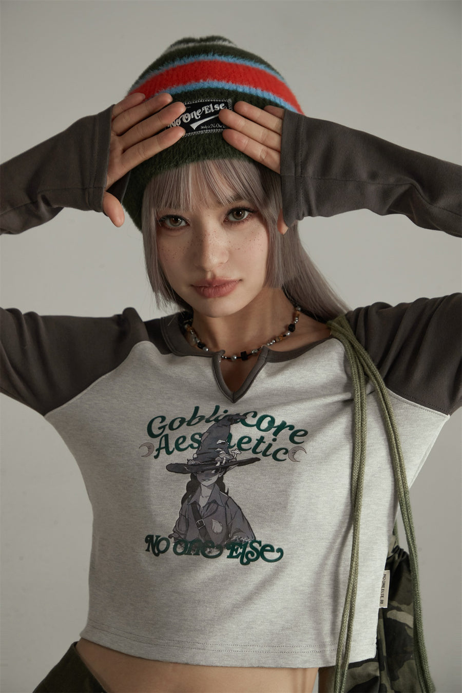 CHUU Color Combination Goblin Core Raglan T-Shirt