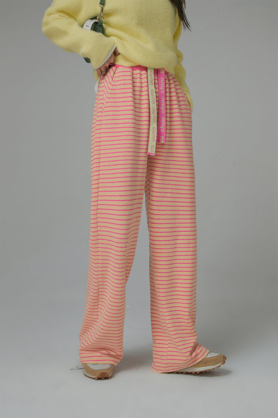 CHUU Workday Wind Stripe Wide Casual Pants