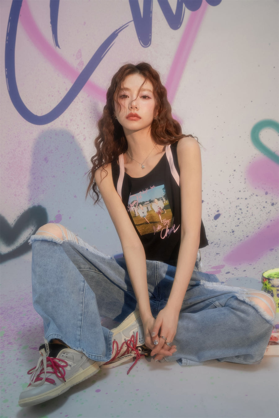 CHUU Line Point Angel Sleeveless Crop T-Shirt