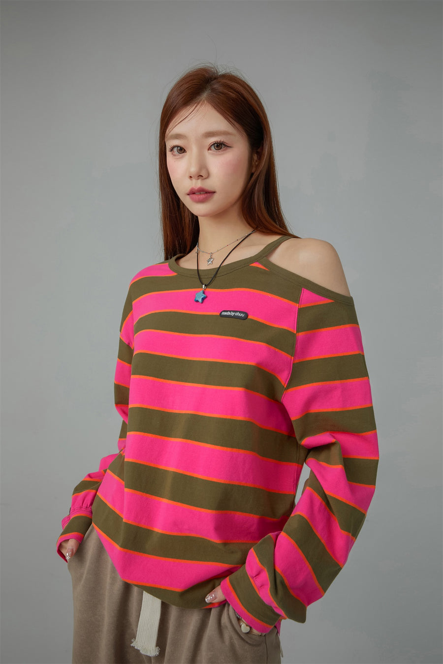 CHUU One Off Shoulder Loose Fit T-Shirt