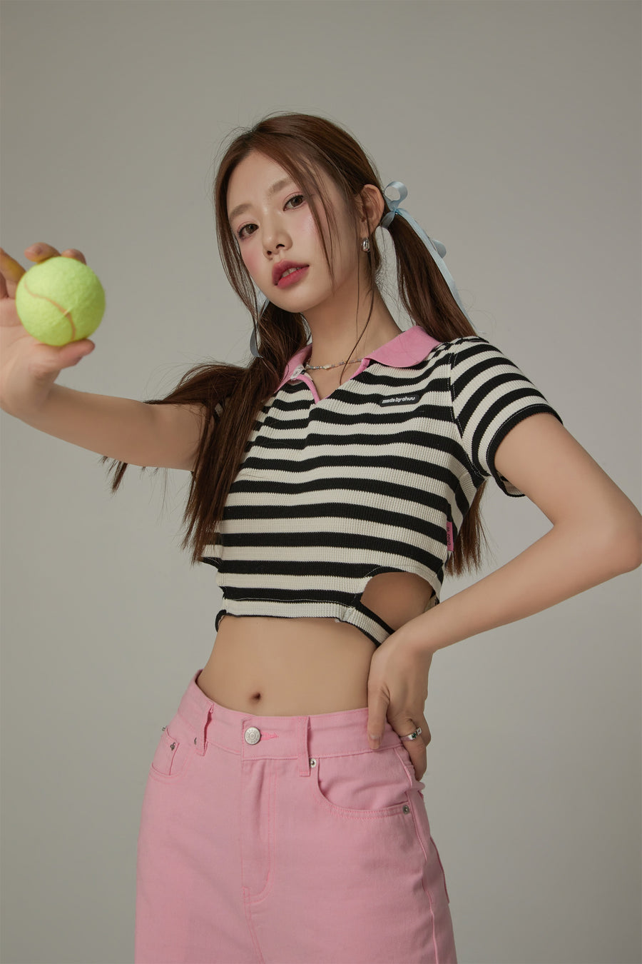 CHUU Striped Side Cut Out Cropped T-Shirt