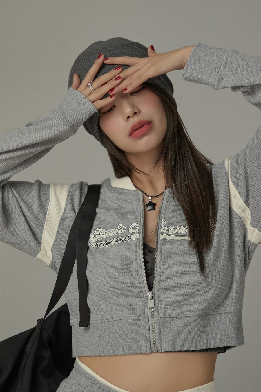 CHUU Color Matching Line Cropped Zip-Up