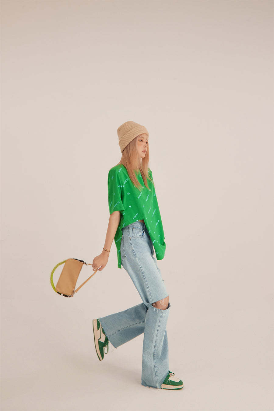 CHUU Wide Side Slit Green T-Shirt