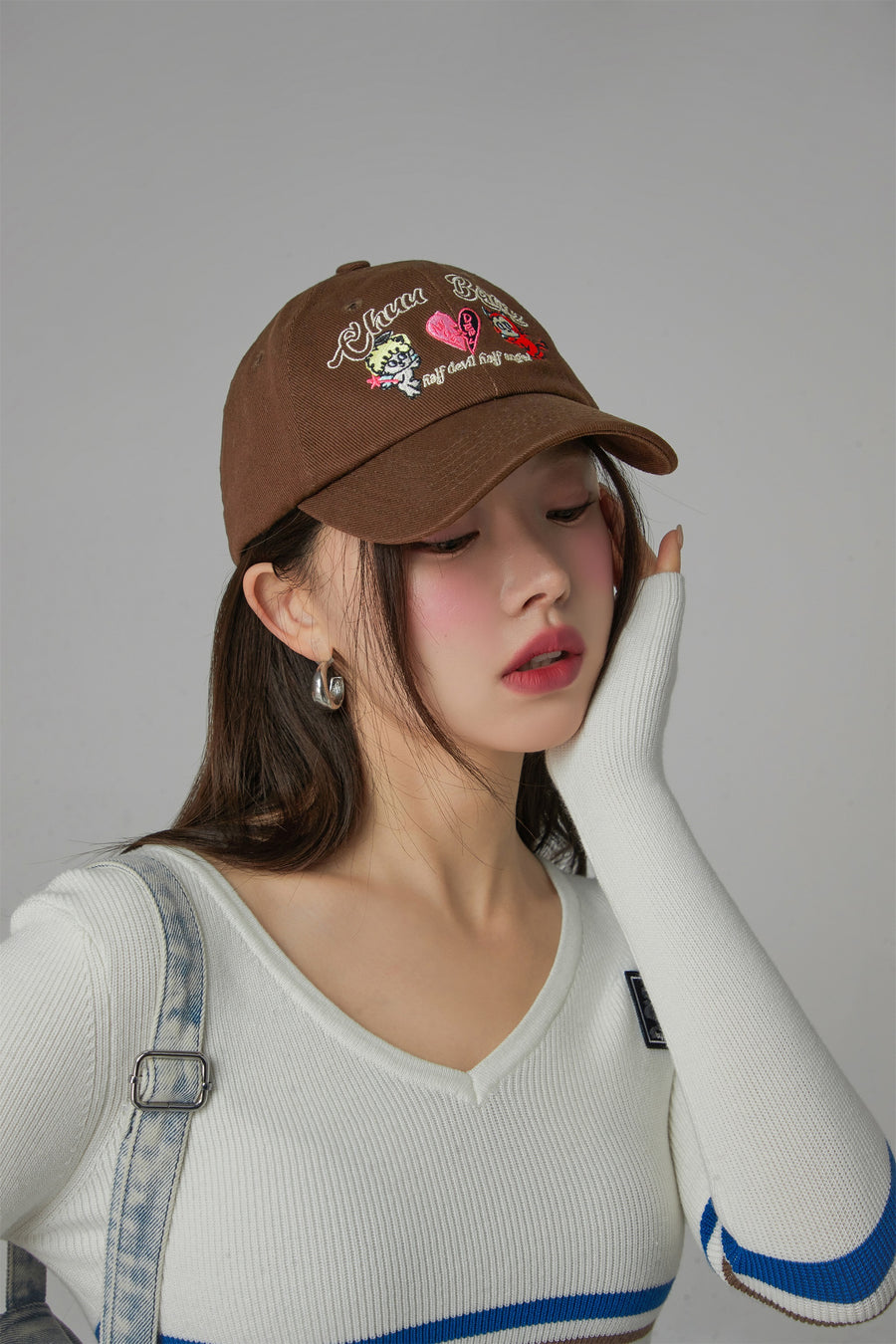 CHUU Angel And Devil Vintage Cap