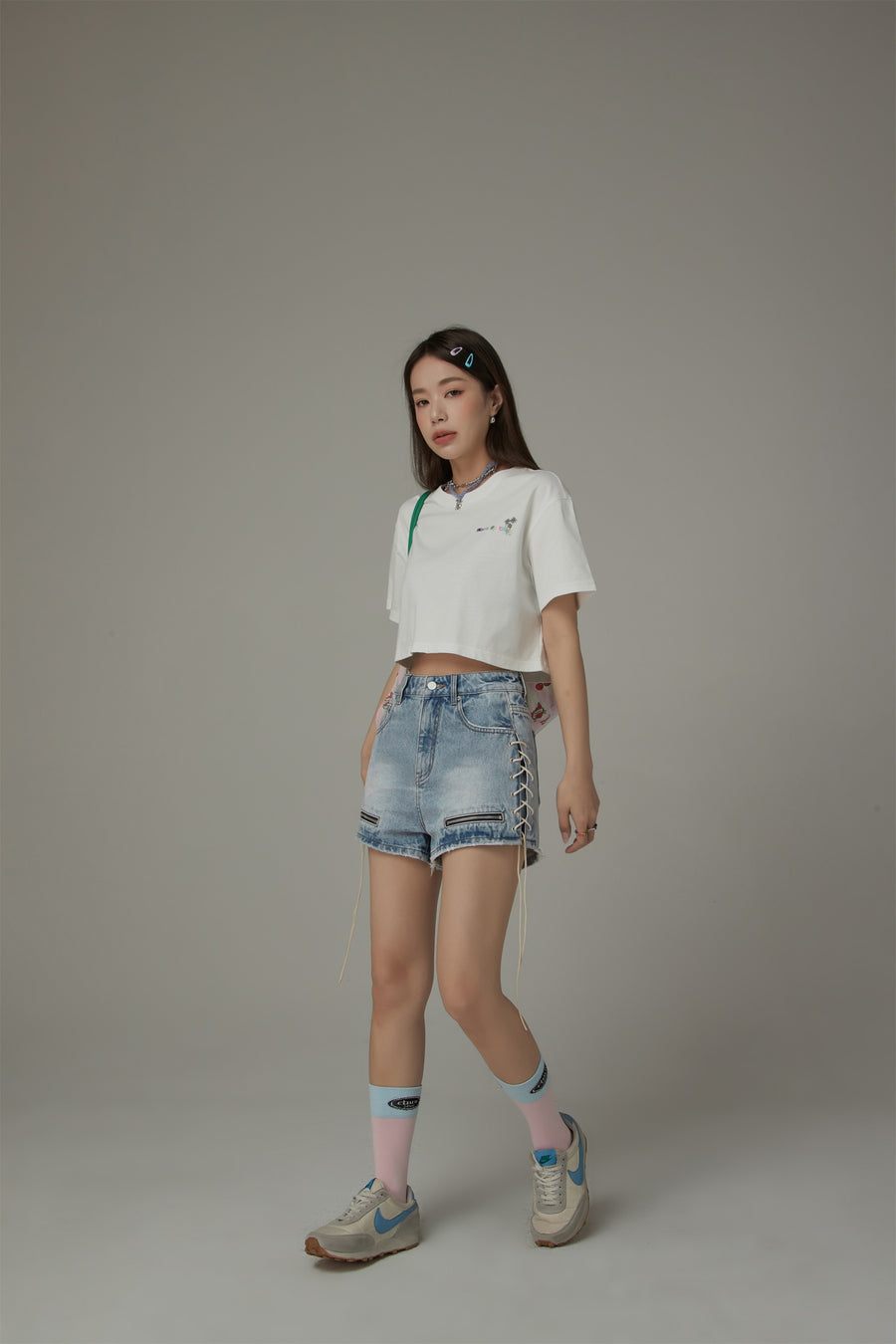 CHUU Lace Up Design Denim Shorts