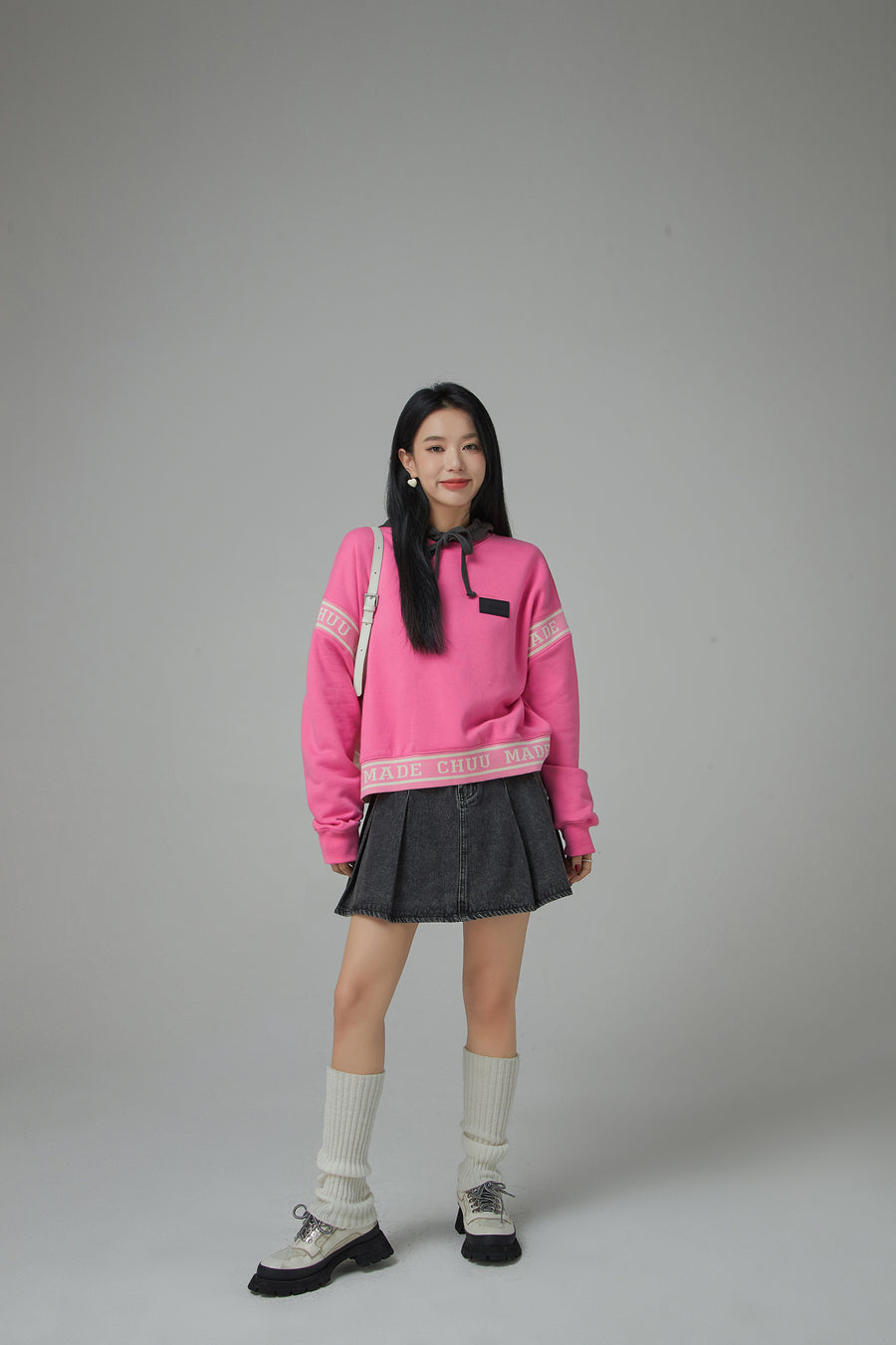 CHUU Solid Color Round Neck Sweatshirt