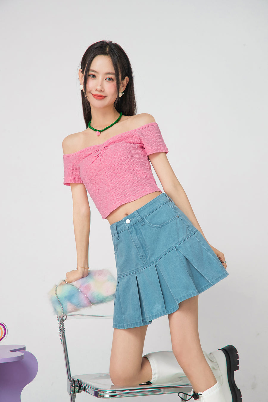 CHUU Couldnt Help But Wonder Pleats Skirt