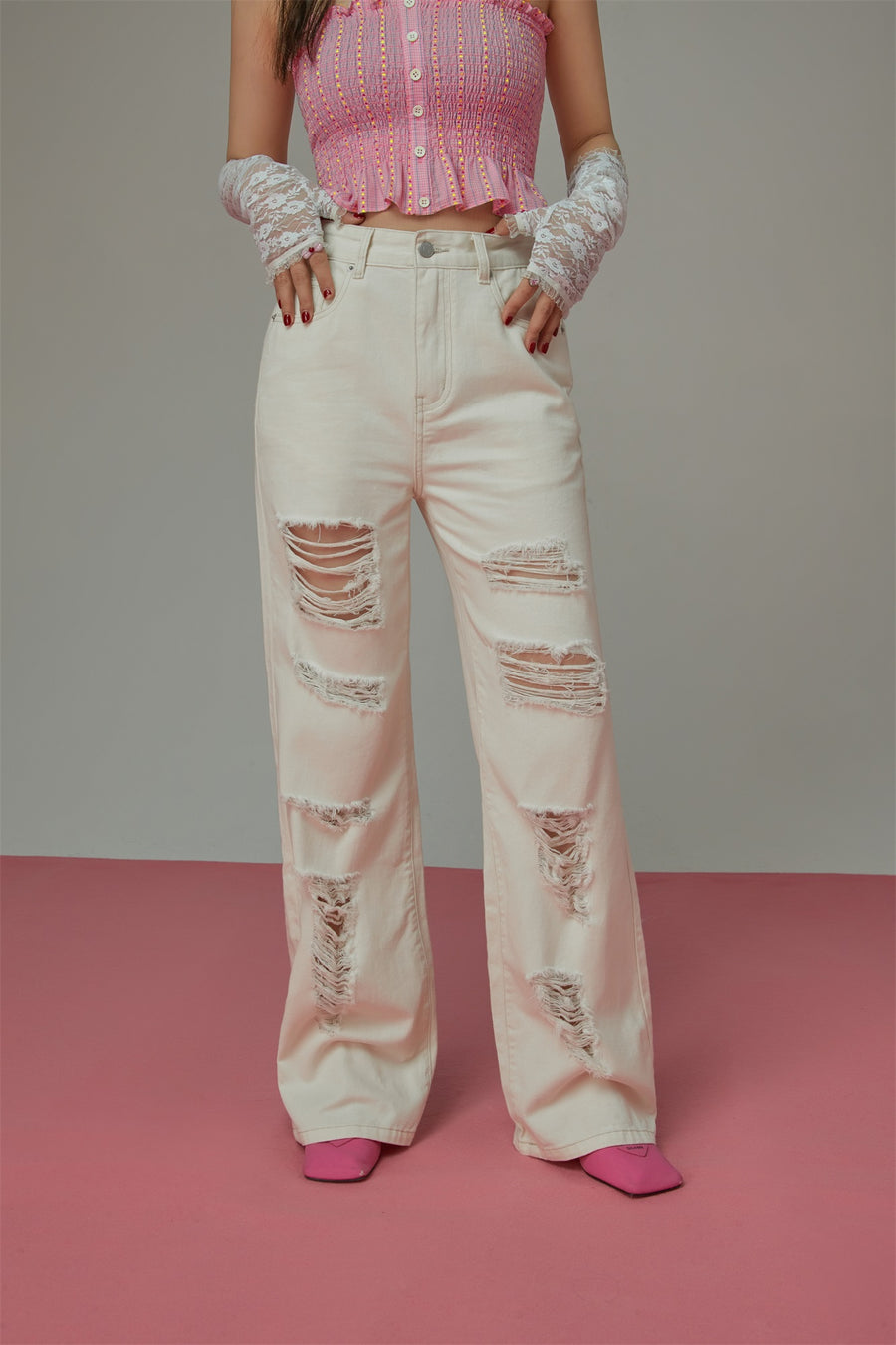 CHUU Distressed Wide Denim Jeans