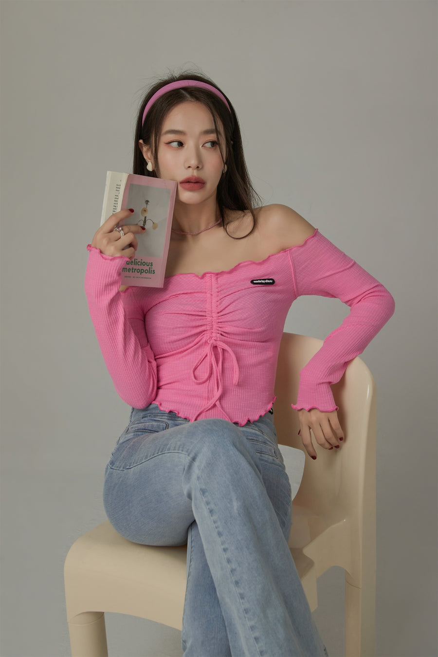 CHUU Shirring Off-Shoulder Top