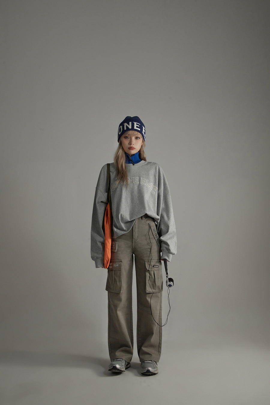 CHUU High-Waisted Cargo Straight Pants