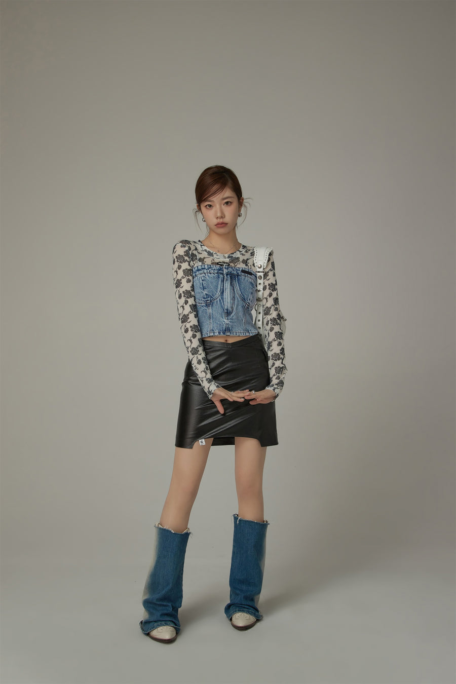 CHUU Flower Pattern Cropped Top