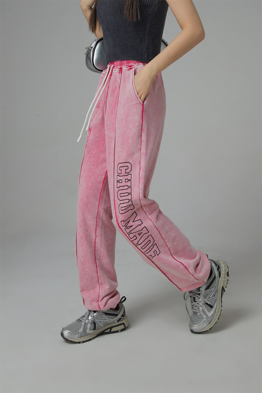 CHUU The Sun Is High Washed Wide Jogger Pants