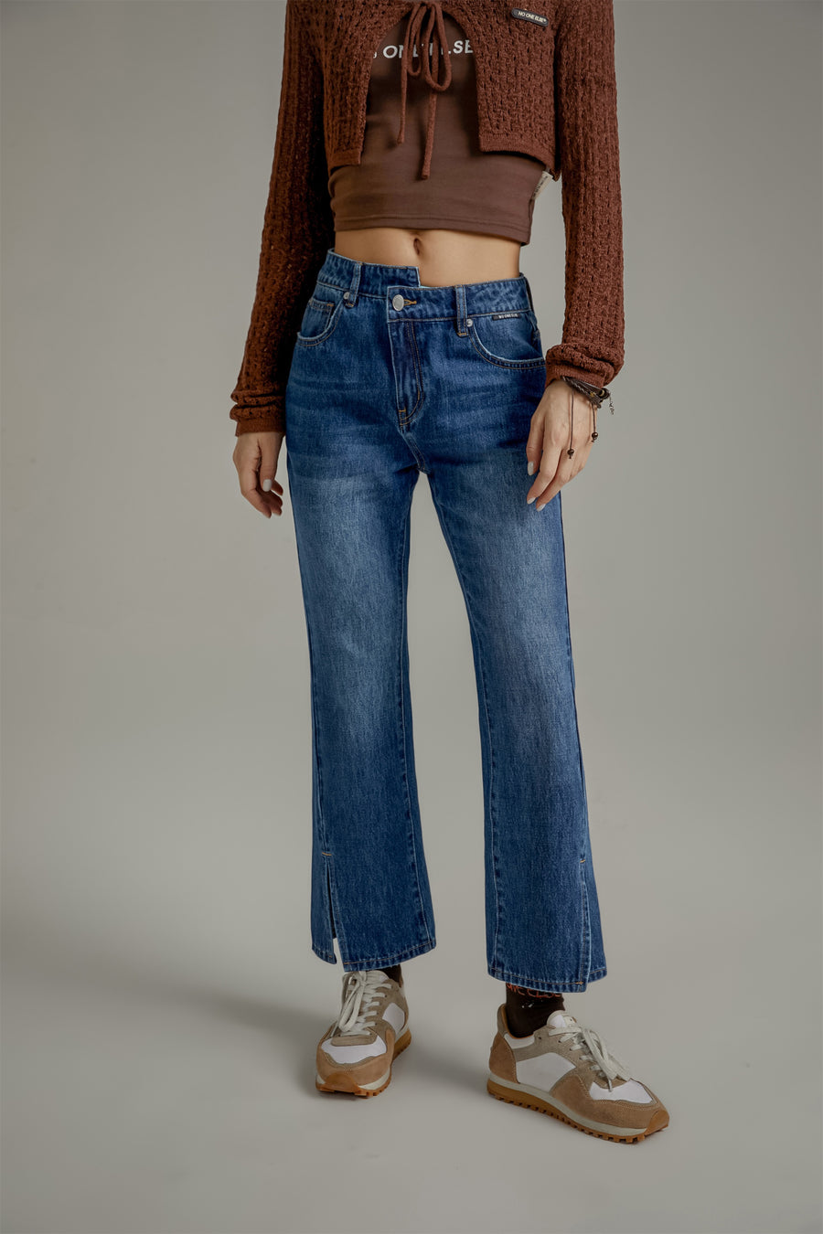 CHUU Unbalanced Denim Jeans