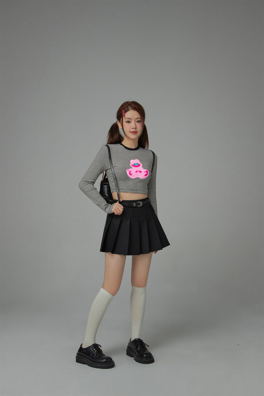 CHUU Funny Rabbit Stripes Long-Sleeved Crop Top