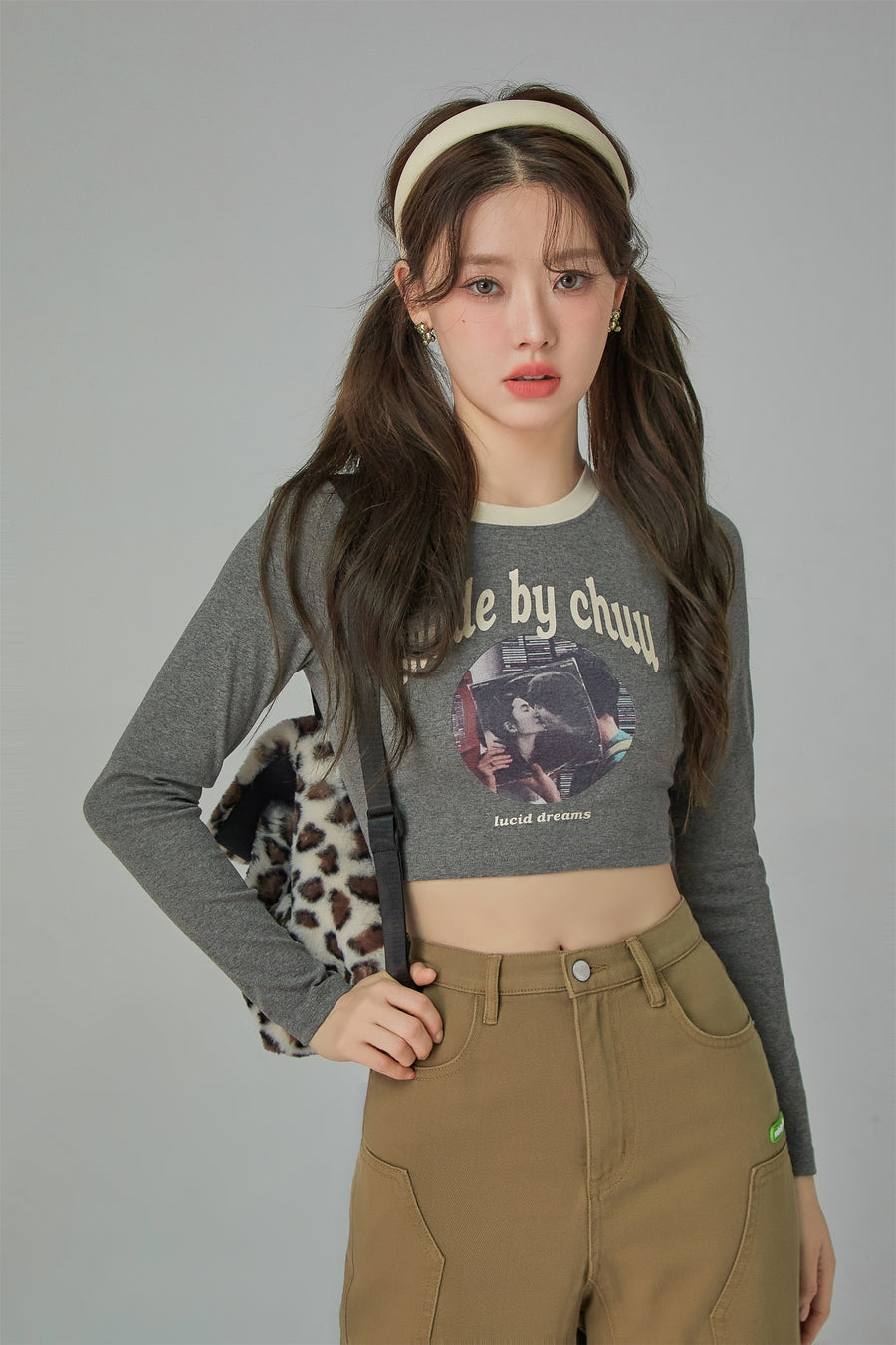 CHUU Lucid Dreams Cropped T-Shirt