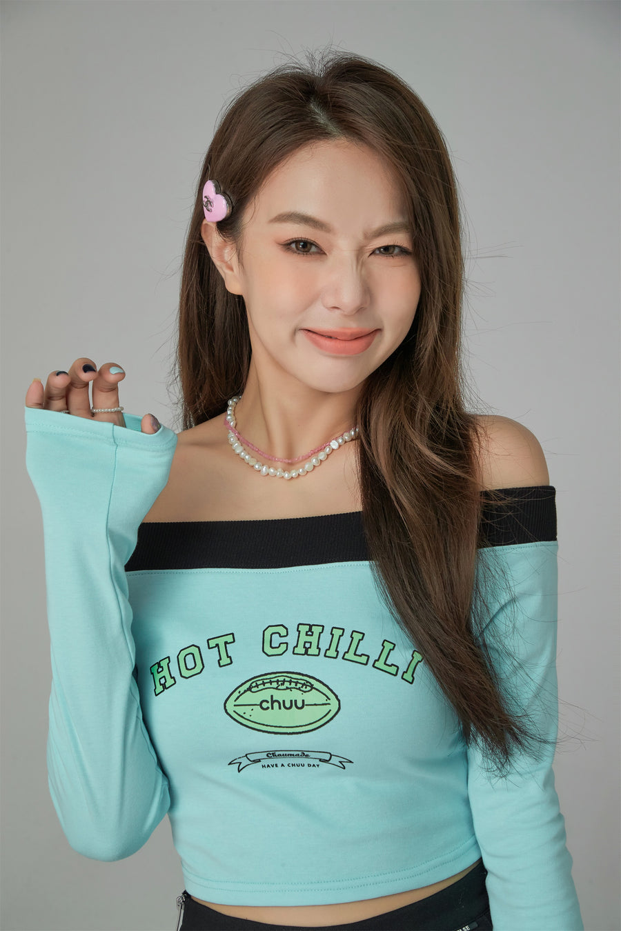 CHUU Hot Chilli Off The Shoulder Long Sleeve T-Shirt