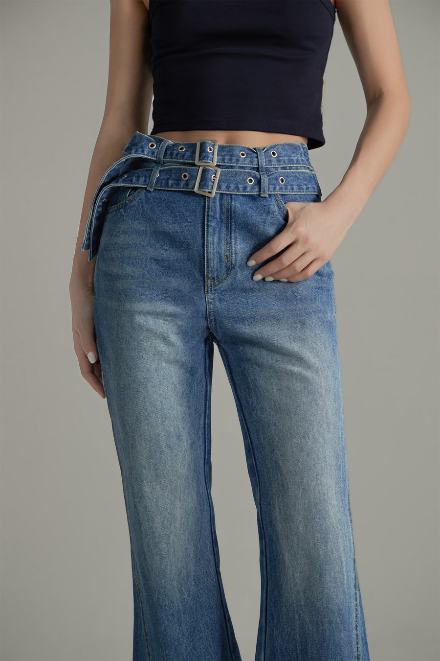 CHUU Double Belted Slit Bootcut Denim Jeans