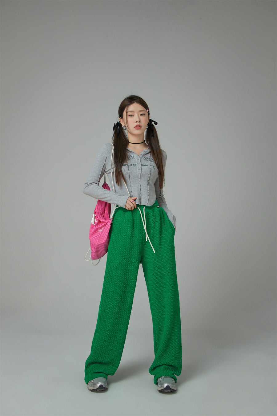 CHUU Embossed Fabric Wide Jogger Pants