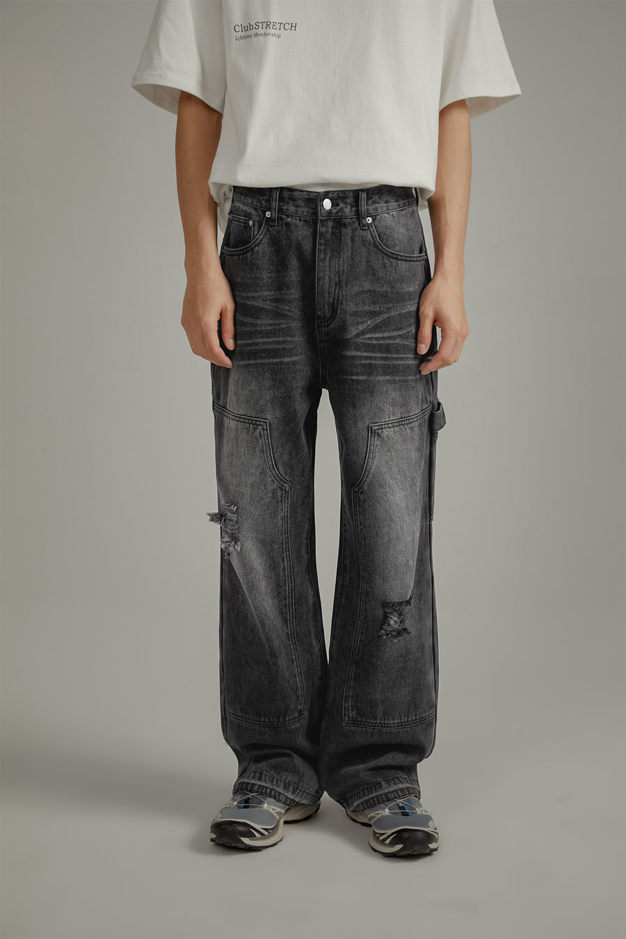 CHUU Wash Distressed Denim Jeans