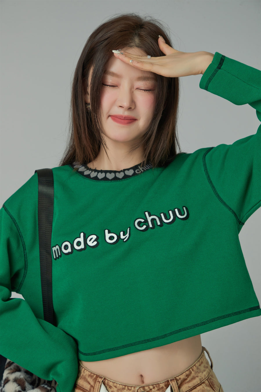 CHUU Fall Into My Arms Long Sleeve T-Shirt