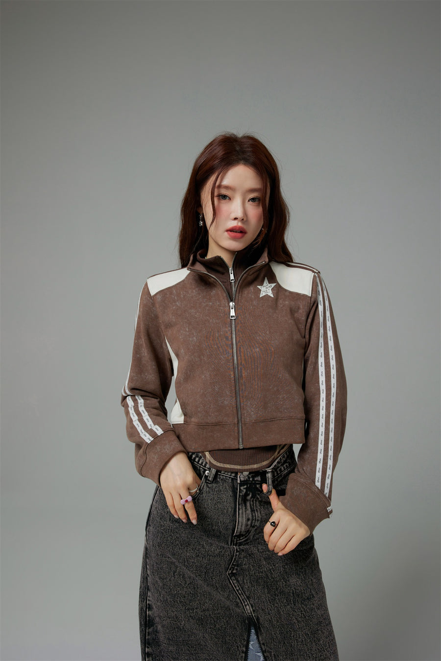 CHUU Whistle Vintage Cropped Zip-Up