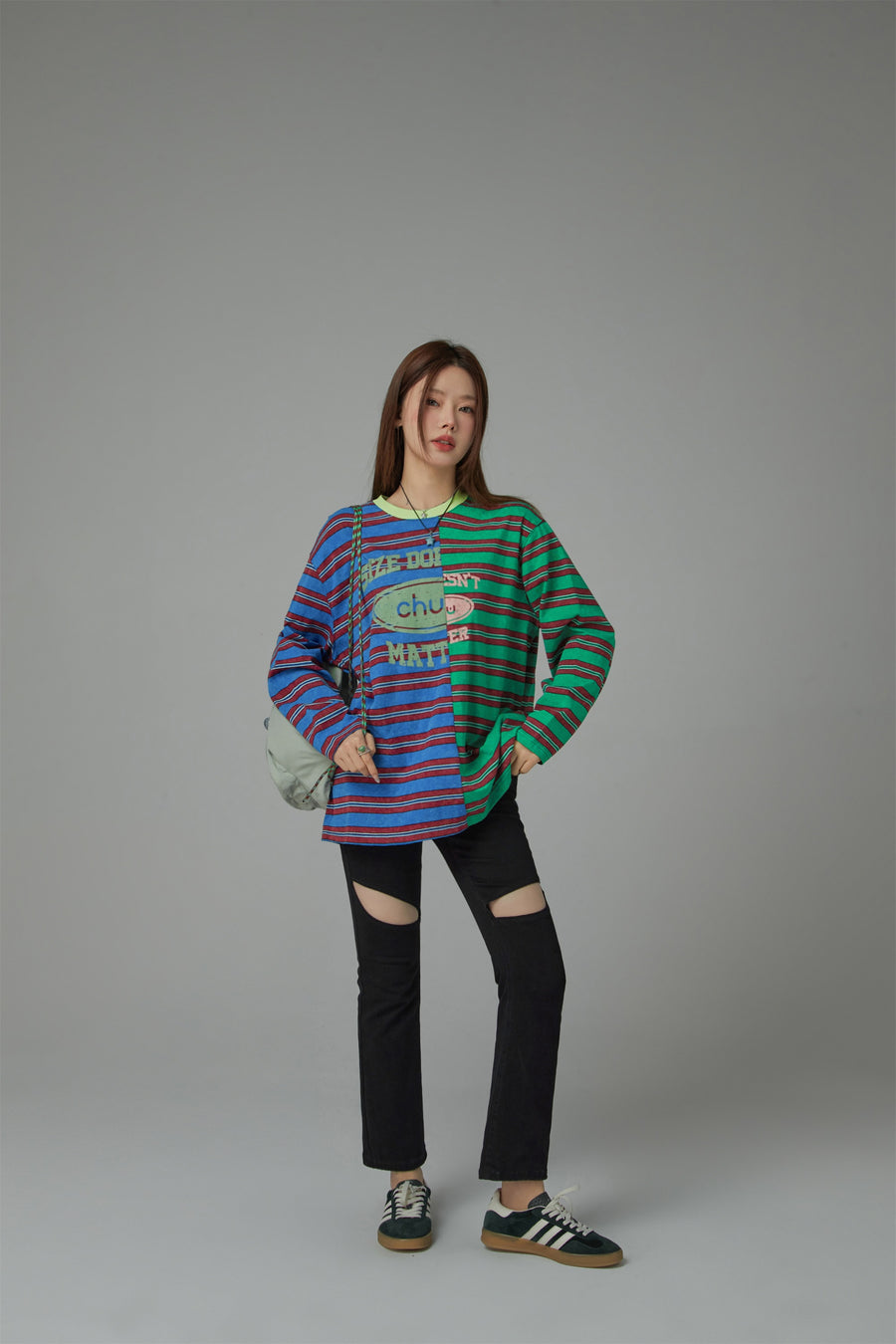 CHUU Size Doesnt Matter Color Stripe T-Shirt