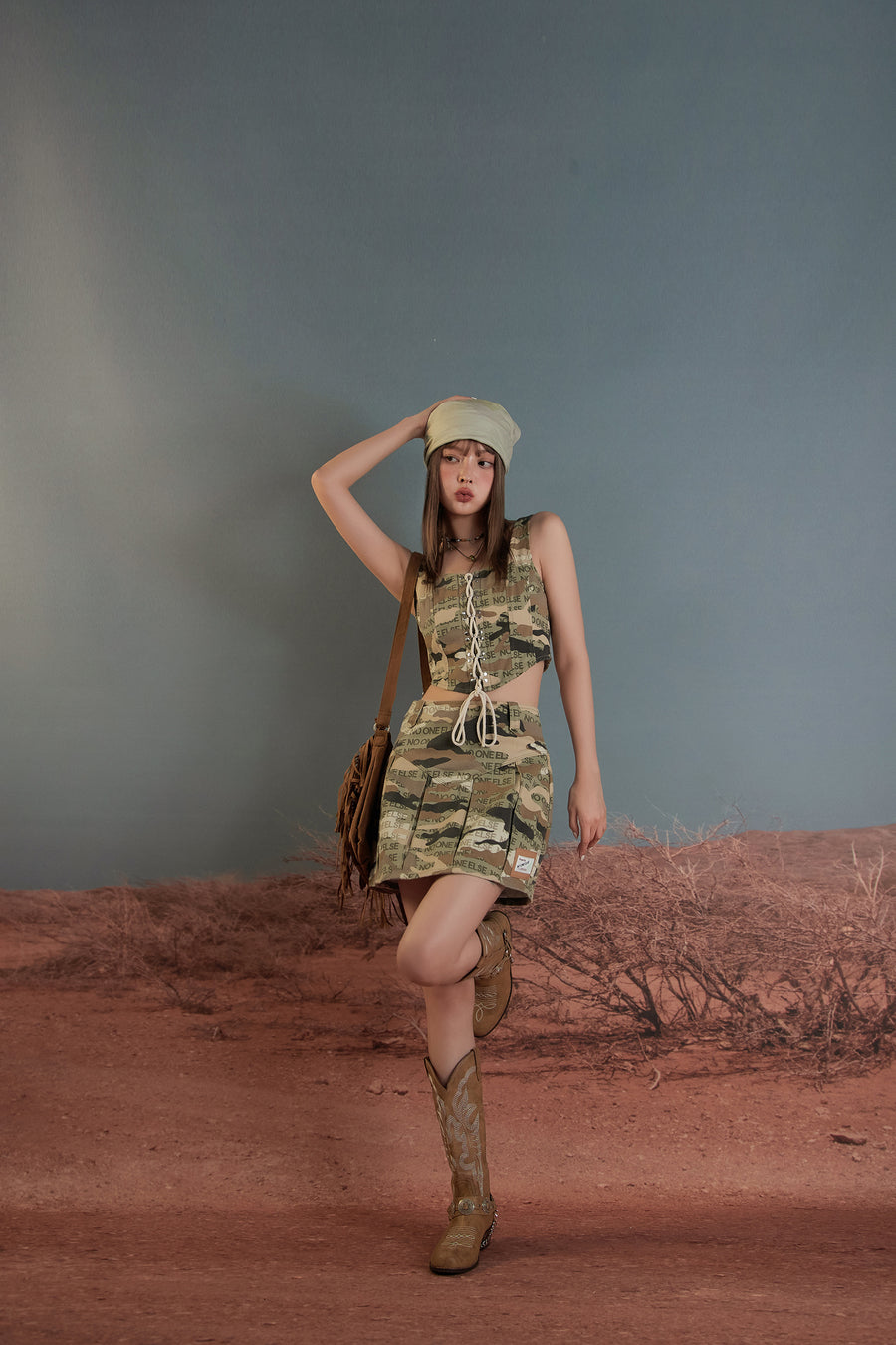 CHUU Camouflage High Waist Mini Skirt