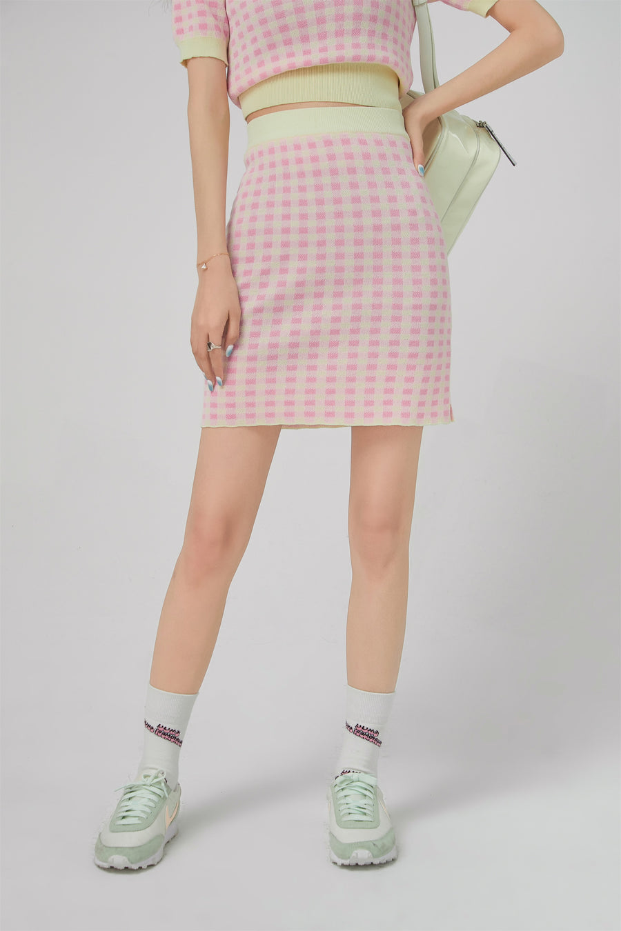 CHUU Gingham Knit Mini Skirt