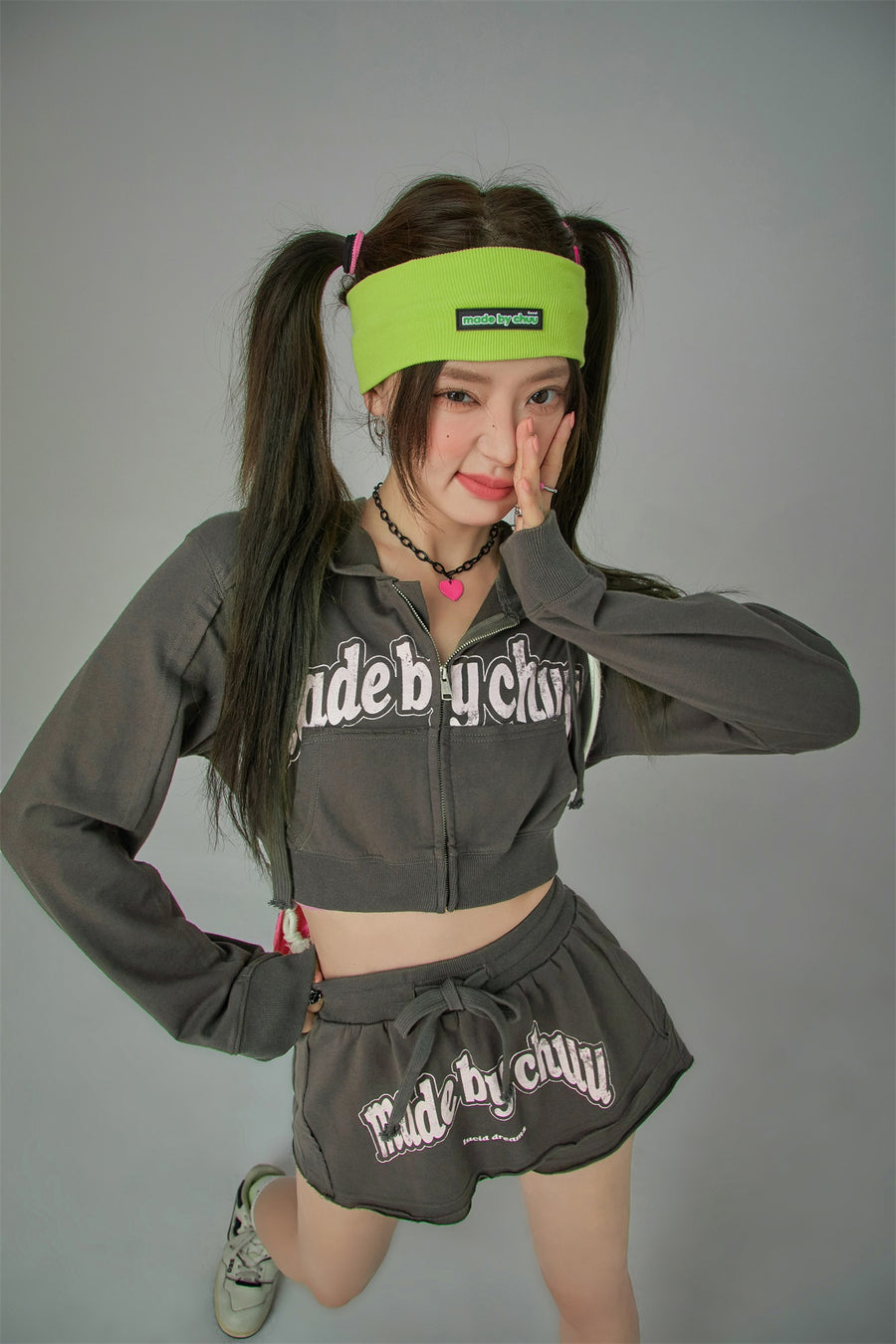 CHUU Cute Sport Crop Hoodie