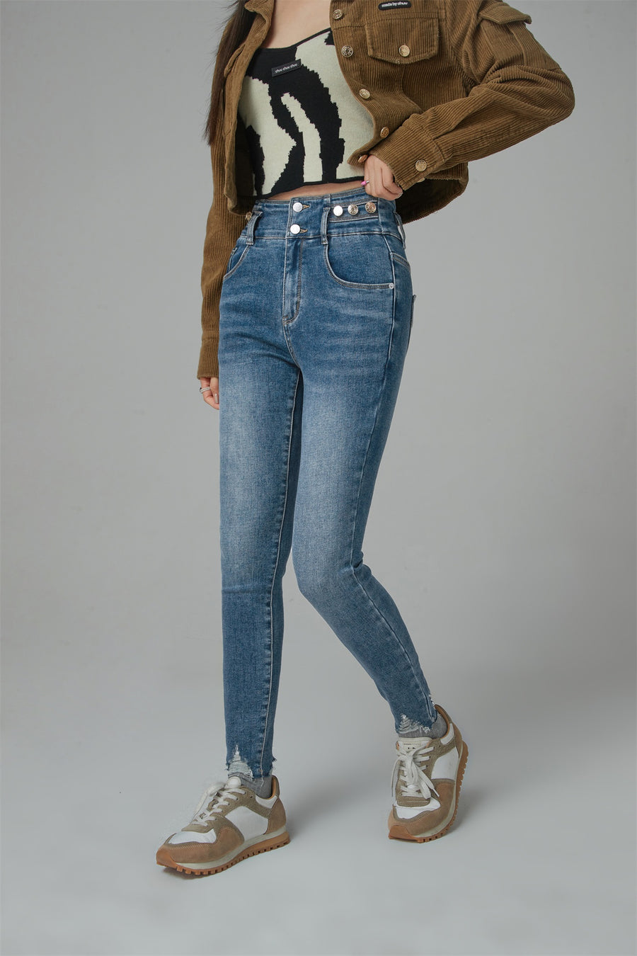 CHUU Heart Pocket Skinny Jeans