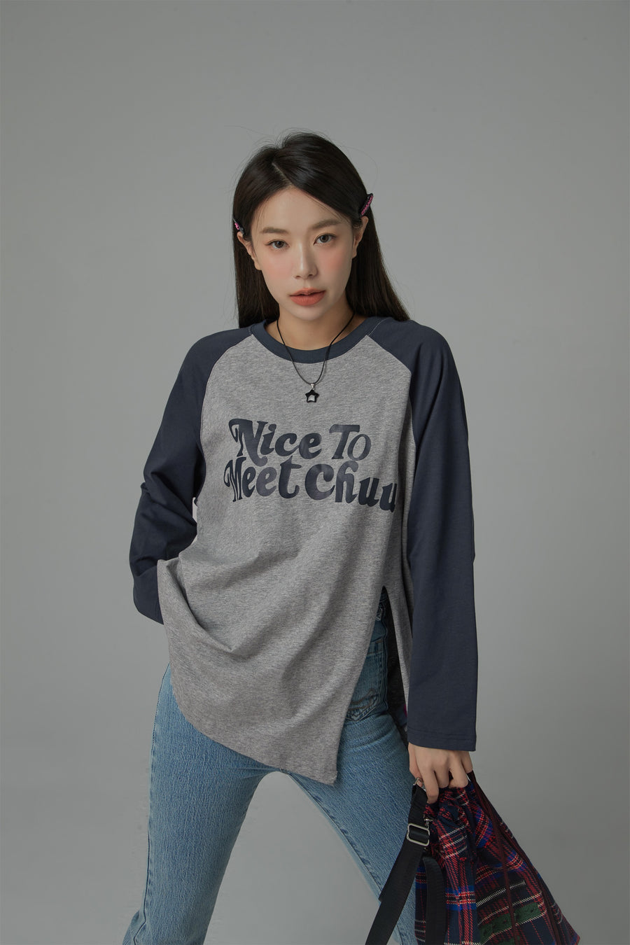 CHUU Nice To Meet Chuu Contrast Raglan T-Shirt