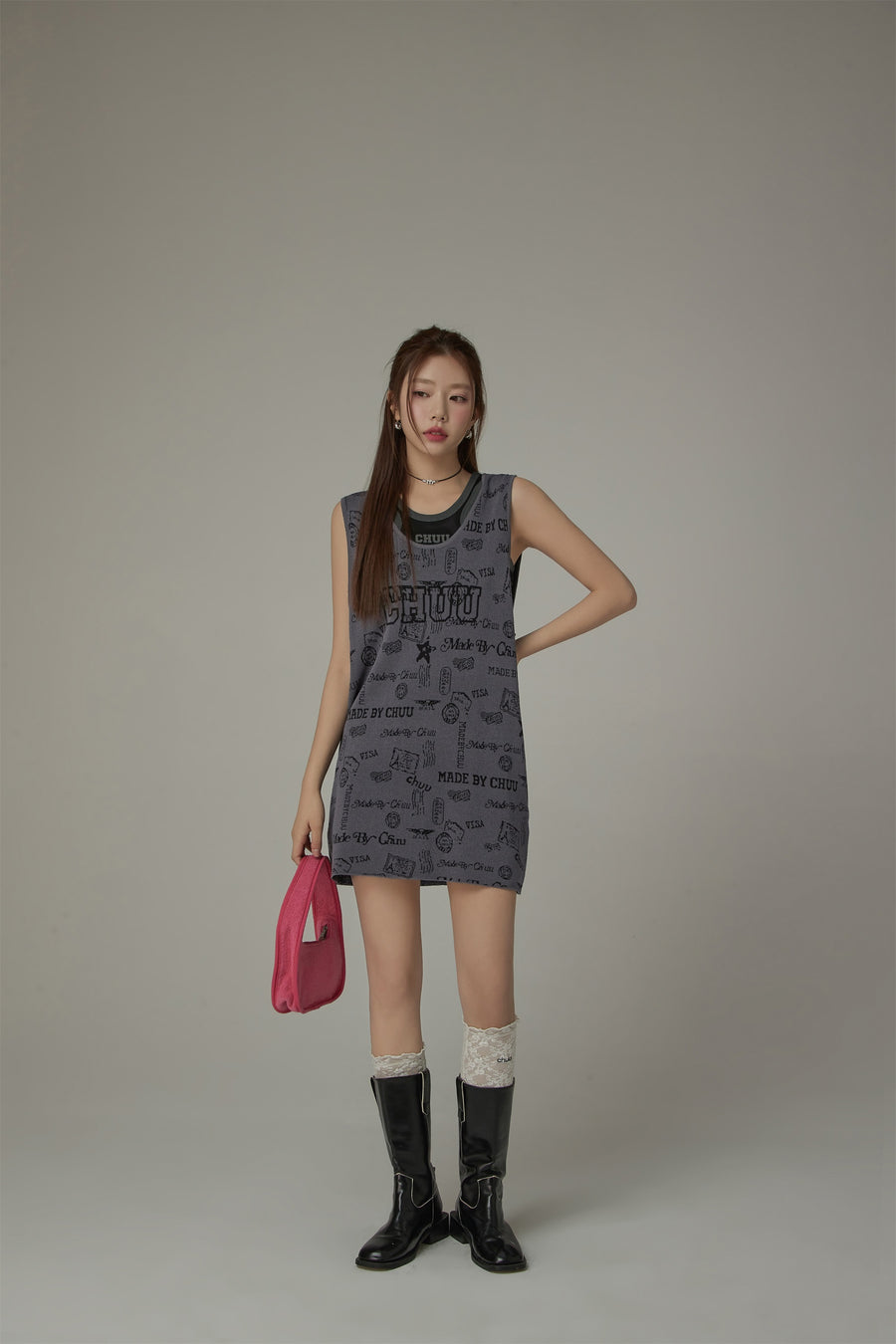 CHUU Back Split Cropped Sleeveless Top