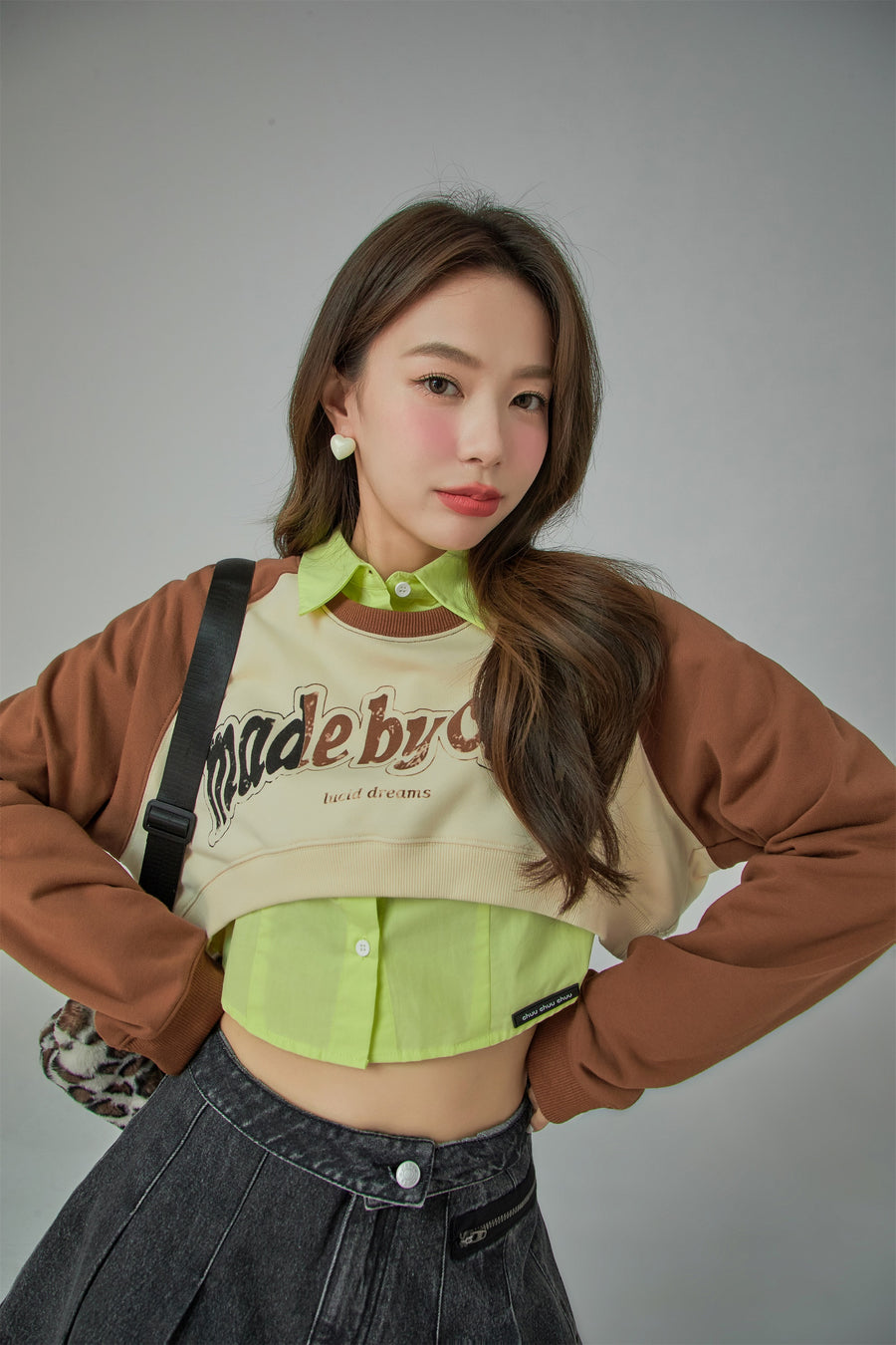 CHUU Casually Living Long Sleeve Cropped Sweatshirt